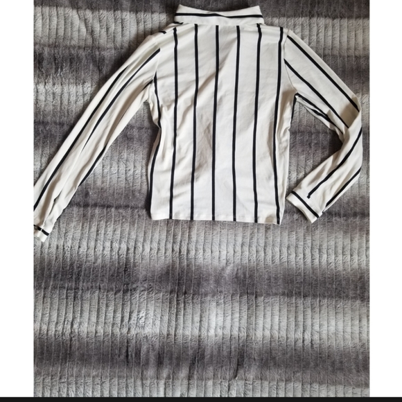 Striped button up blouse - Picture 4 of 7